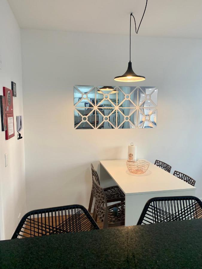 707- Apartamento Encantador, Amplo E Decorado, Quarto, Sala, Cozinha, Mobiliario Moderno, Cozinha Completa Com Utensilios , Excelente Vista Da Cidade E Localizacao Privelegiada No Bairro Bigorrilho Curitiba Eksteriør billede