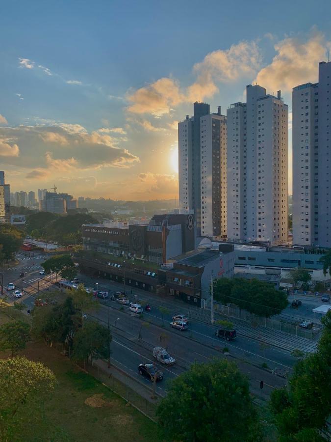 707- Apartamento Encantador, Amplo E Decorado, Quarto, Sala, Cozinha, Mobiliario Moderno, Cozinha Completa Com Utensilios , Excelente Vista Da Cidade E Localizacao Privelegiada No Bairro Bigorrilho Curitiba Eksteriør billede